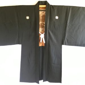 Antique Haori Samourai soie noire Yama no O Tera Takano Hane Montsuki homme