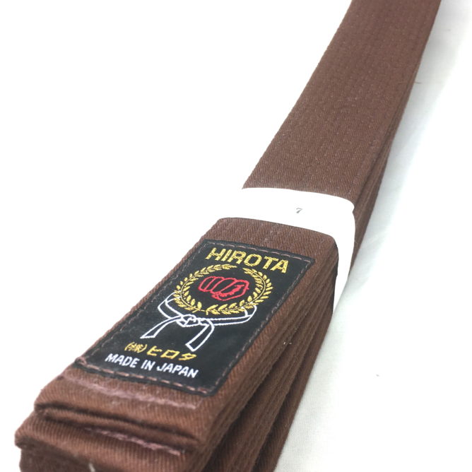 Ceinture de Karaté adidas Elite WKF Logo 45 mm Marron Ceinture de Karaté adidas Elite WKF Logo 45 mm Marron