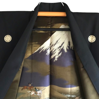 antique_veste_kimono_haori_samourai_soie_noire_kenkatabami_montsuki_yabusame_fuji_san_homme_4