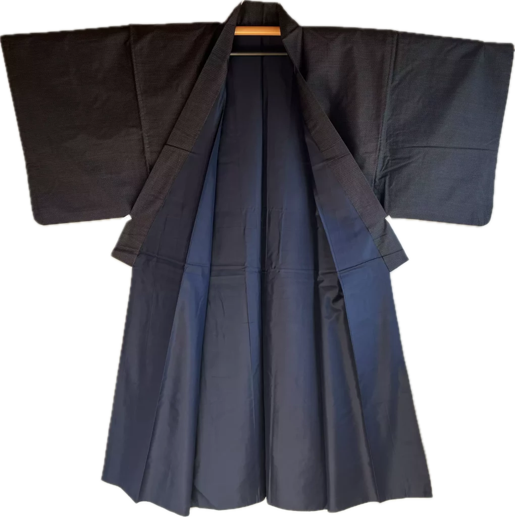 Antique Kimono japonais homme en Soie noire Tsumugi 01