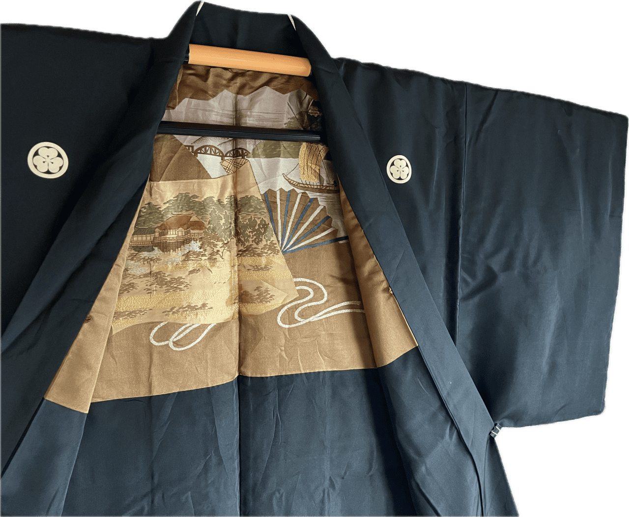 men-s_haori__katabami_montsuki_-_traditional_japonese_jacket_black_silk_kyomizudera_himejijo_kyoto_10