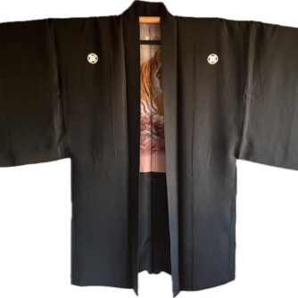 Haori japonais homme antique soie noire TakanoHane Montsuki - Tora -KyotoBudoShop3