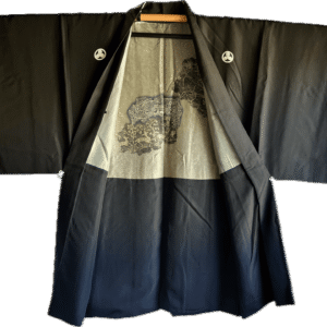 Haori Japonais Homme Antique Soie Noire Mitsukashiwa Montsuki Scène de Chasse